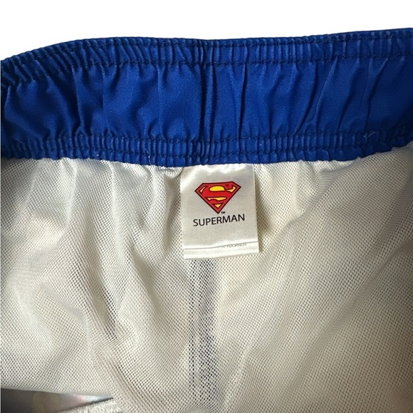 Surfing Superman tropical theme board shorts front tie lined Velcro closure - Picture 4 of 7